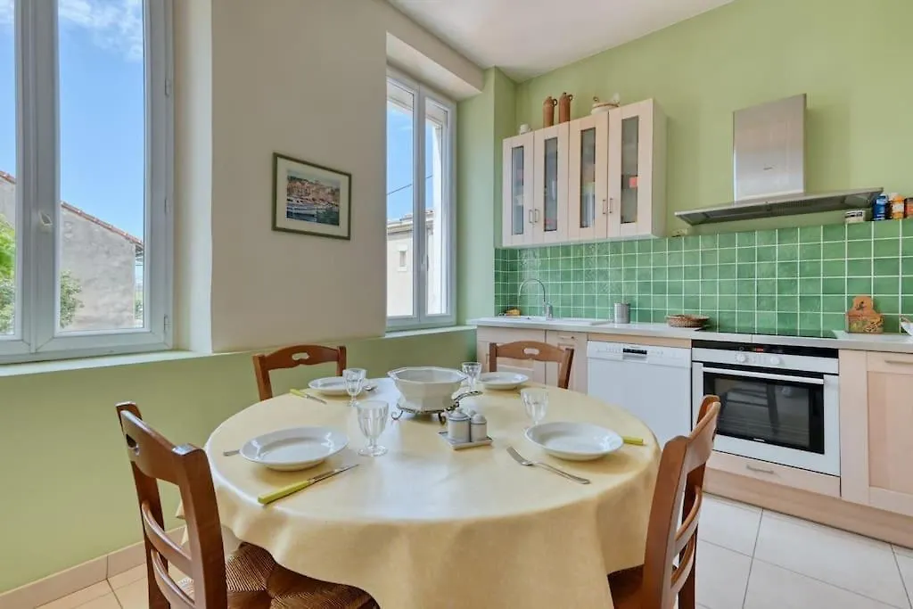 T3 Climatise A La Capelette Apartment Marseille France