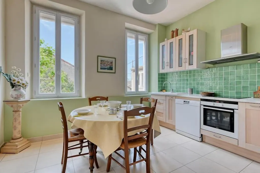 T3 Climatise A La Capelette Apartment Marseille France